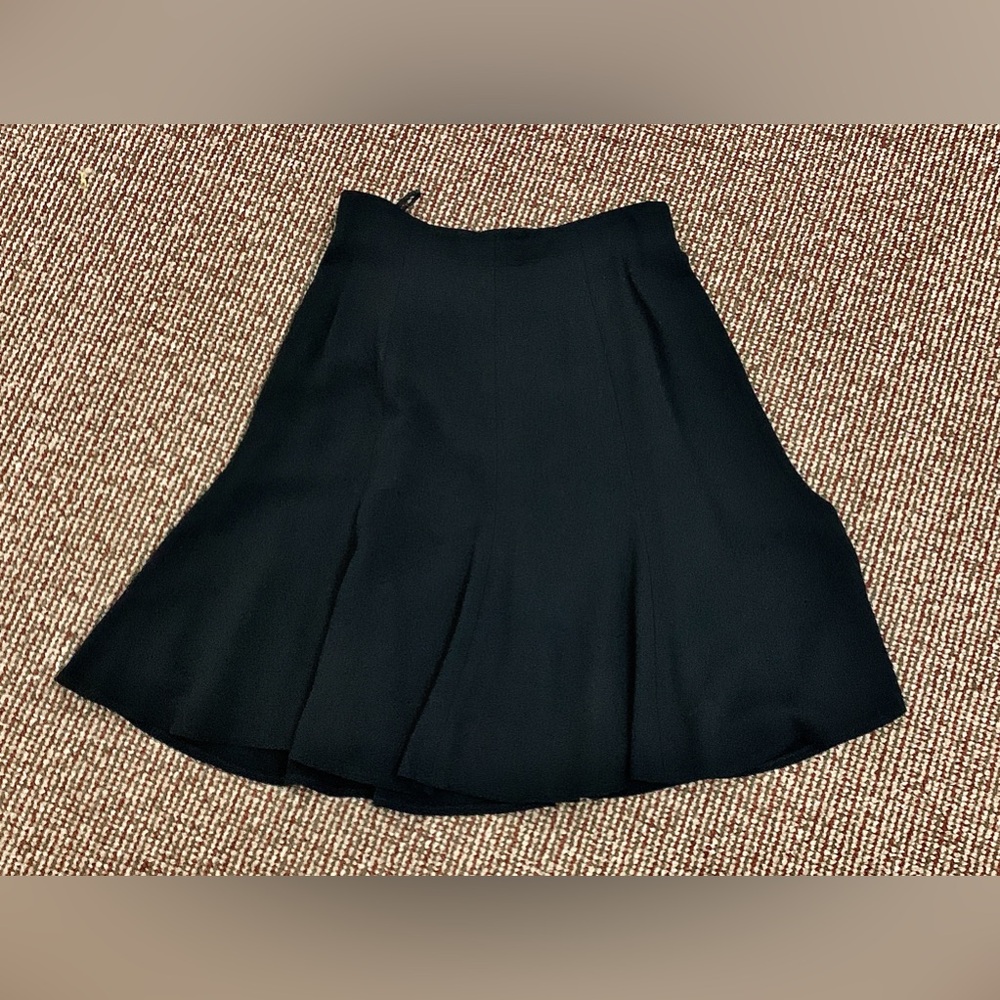1990s Y2K Vintage Women's 6 Petite Black Dana Buchman Skirt